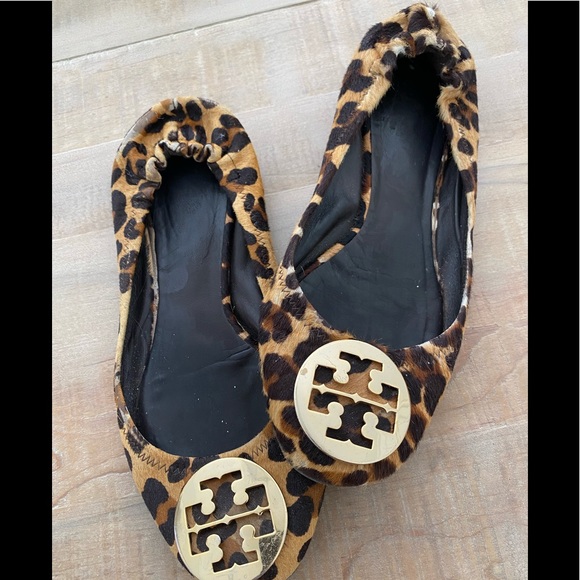 Tory Burch calf hair Animal Print leopard ballet flats gold accent - Picture 2 of 11